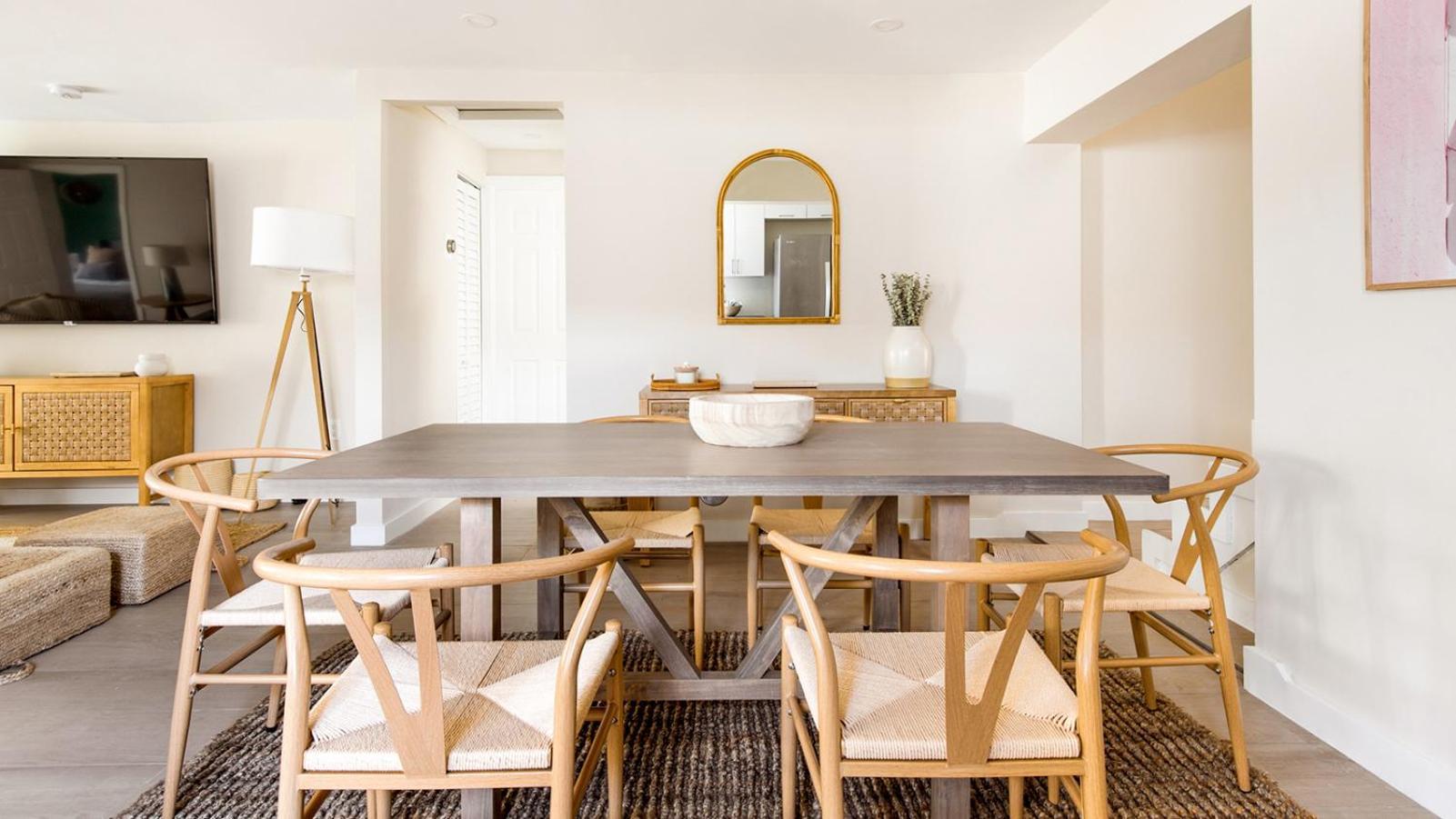 Holiday home Luxury Redefined 6br Poolside With King Bed *