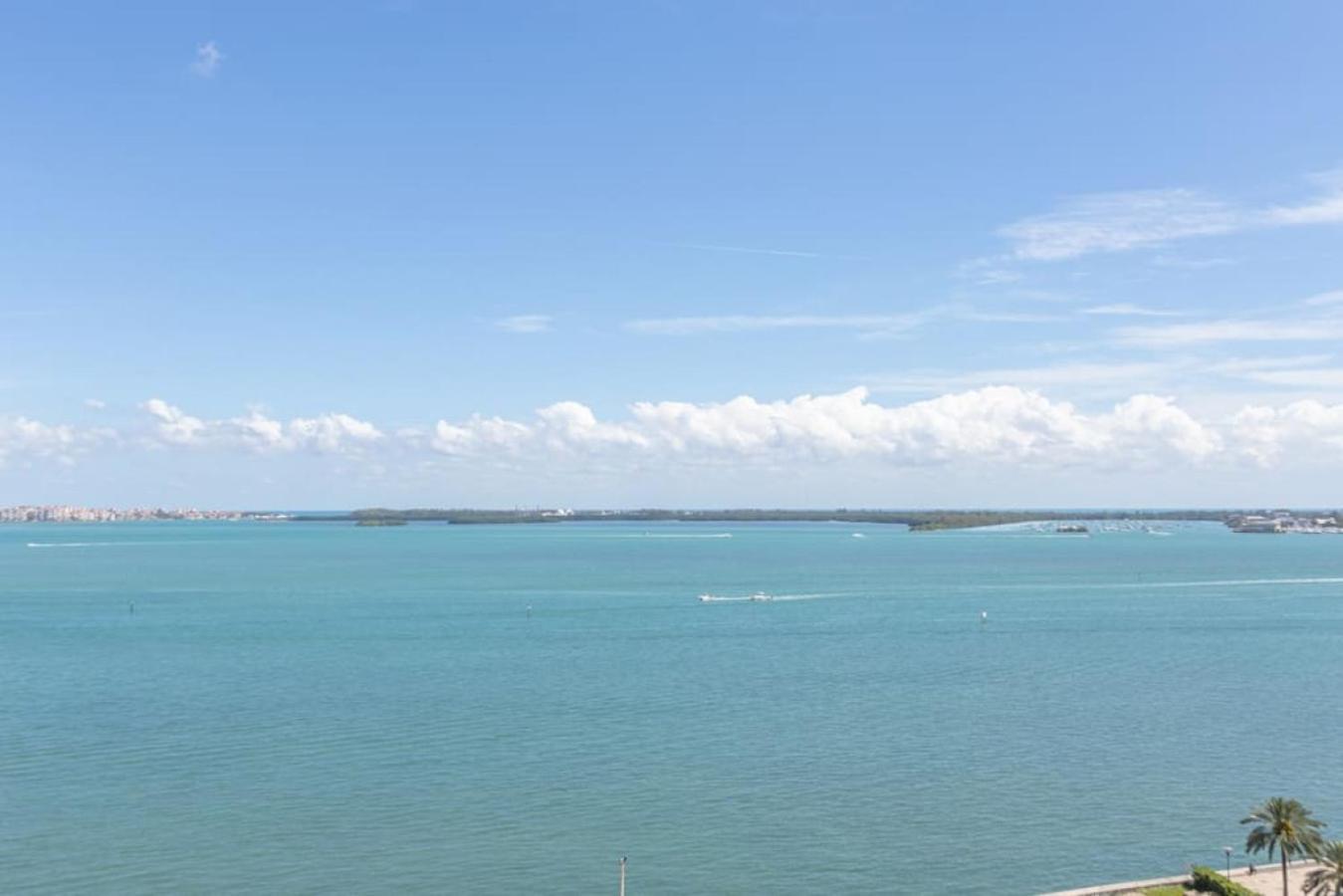 3br Airbnb Friendly With Great Ocean View Balcony Holiday home Miami