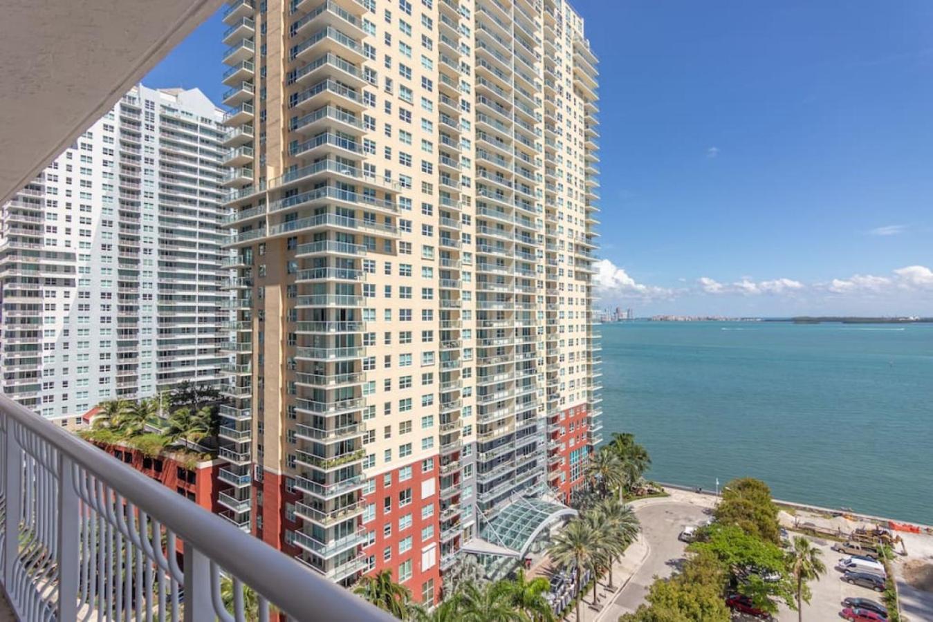 3br Airbnb Friendly With Great Ocean View Balcony * Miami