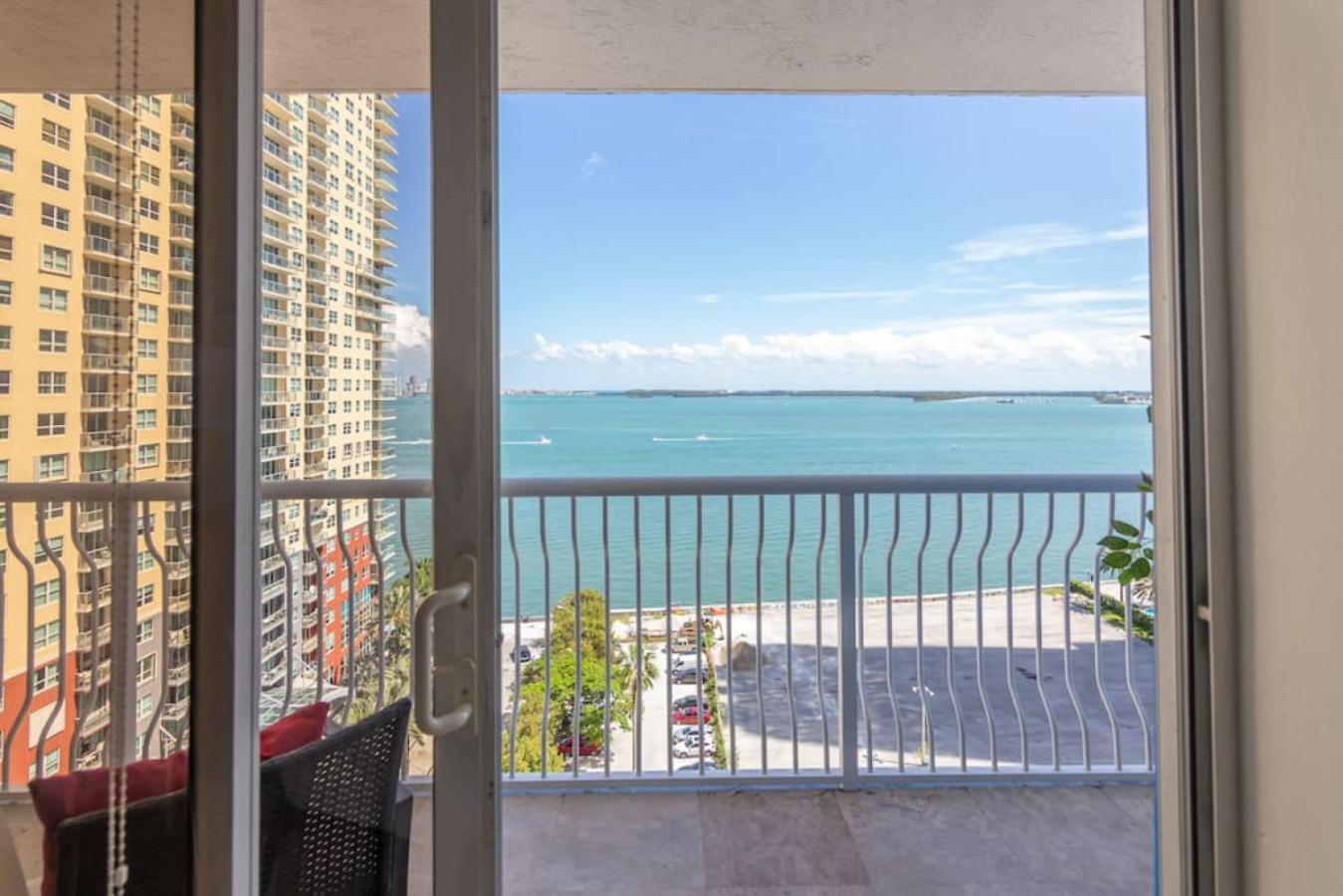 3br Airbnb Friendly With Great Ocean View Balcony Holiday home Miami