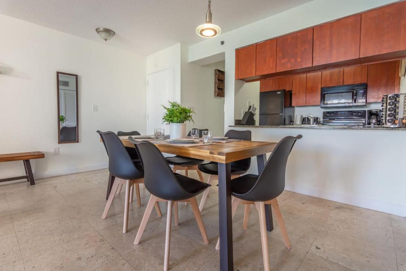 3br Airbnb Friendly With Great Ocean View Balcony *