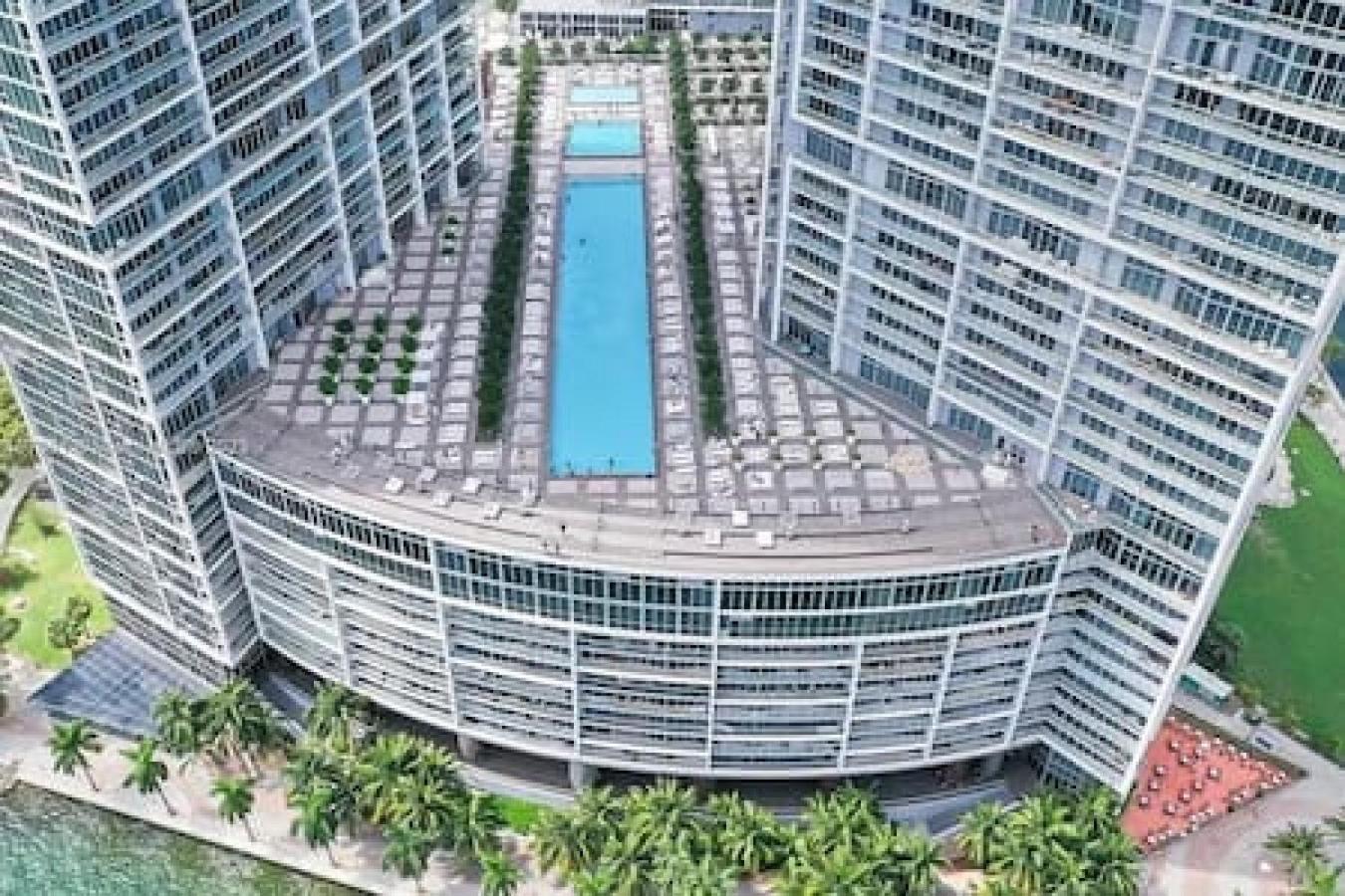 Casa de férias 28th Floor Icon Brickell Penthouse With Views Miami