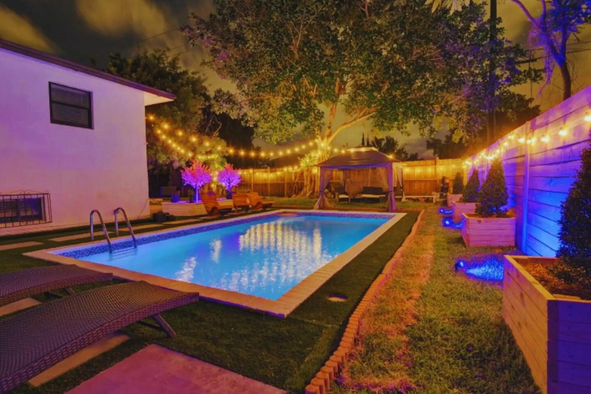 The Grand Escape With Cinema, Pool & Chill Area Villa *