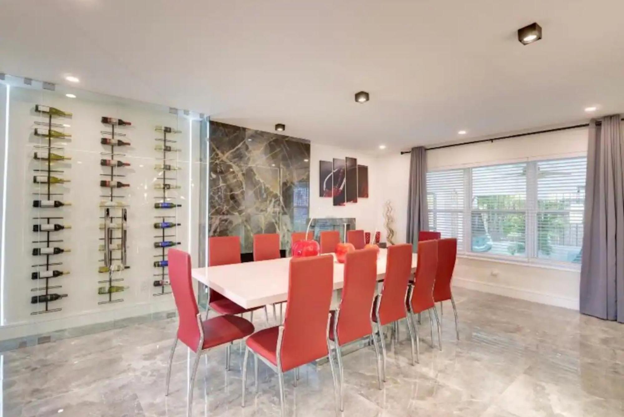 Villa The Grand Escape With Cinema, Pool & Chill Area Miami