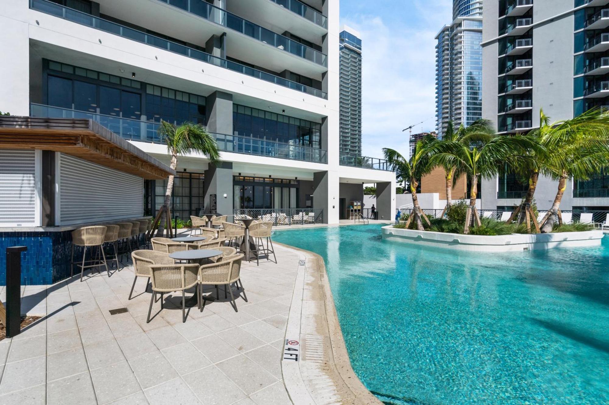 New 1bd Deluxe In Downtown - Location 16th Floor