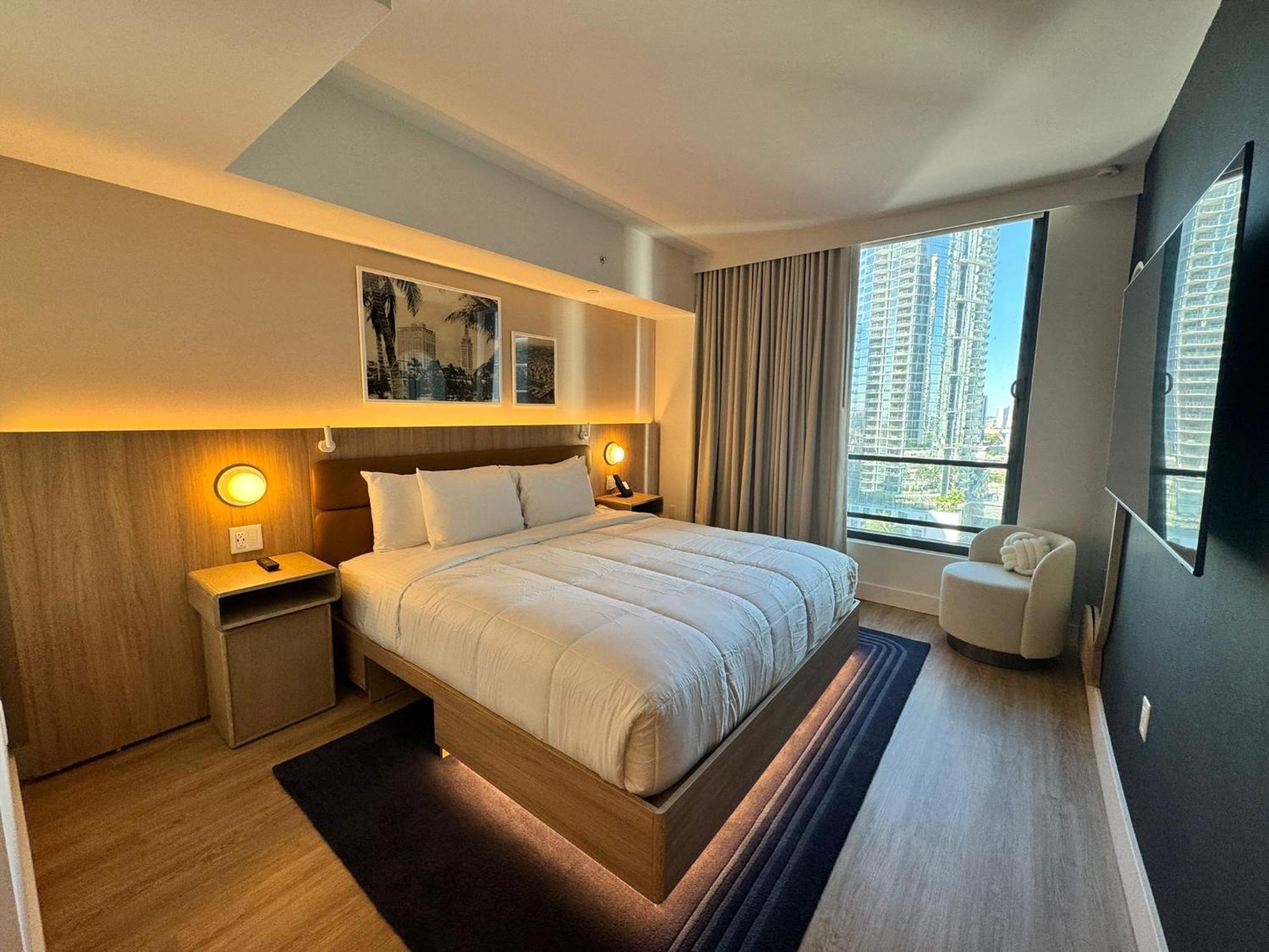 New 1bd Deluxe In Downtown - Location 16th Floor Miami