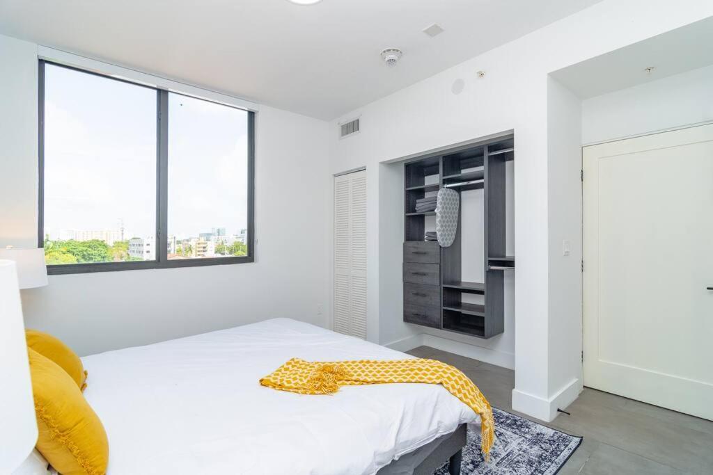 King Bed 2b 2ba Oasis Minutes To Brickell 6 Guests Apartment *
