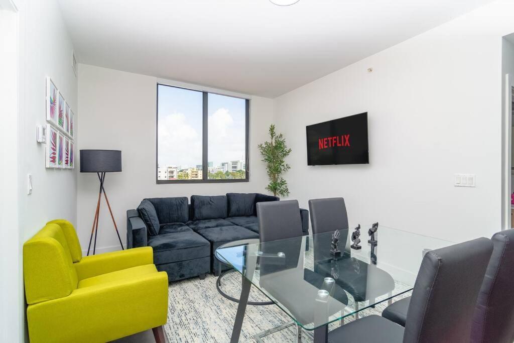 Apartment King Bed 2b 2ba Oasis Minutes To Brickell 6 Guests