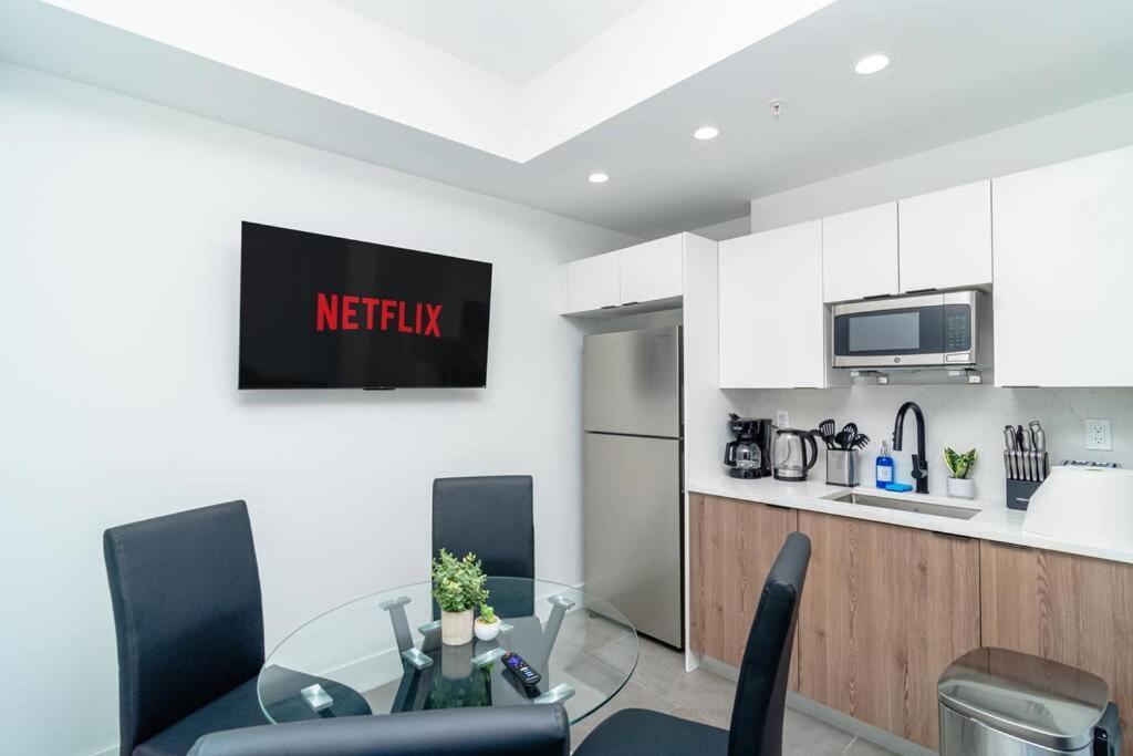 King Bed Brand New Oasis Minutes To Brickell Apartamento