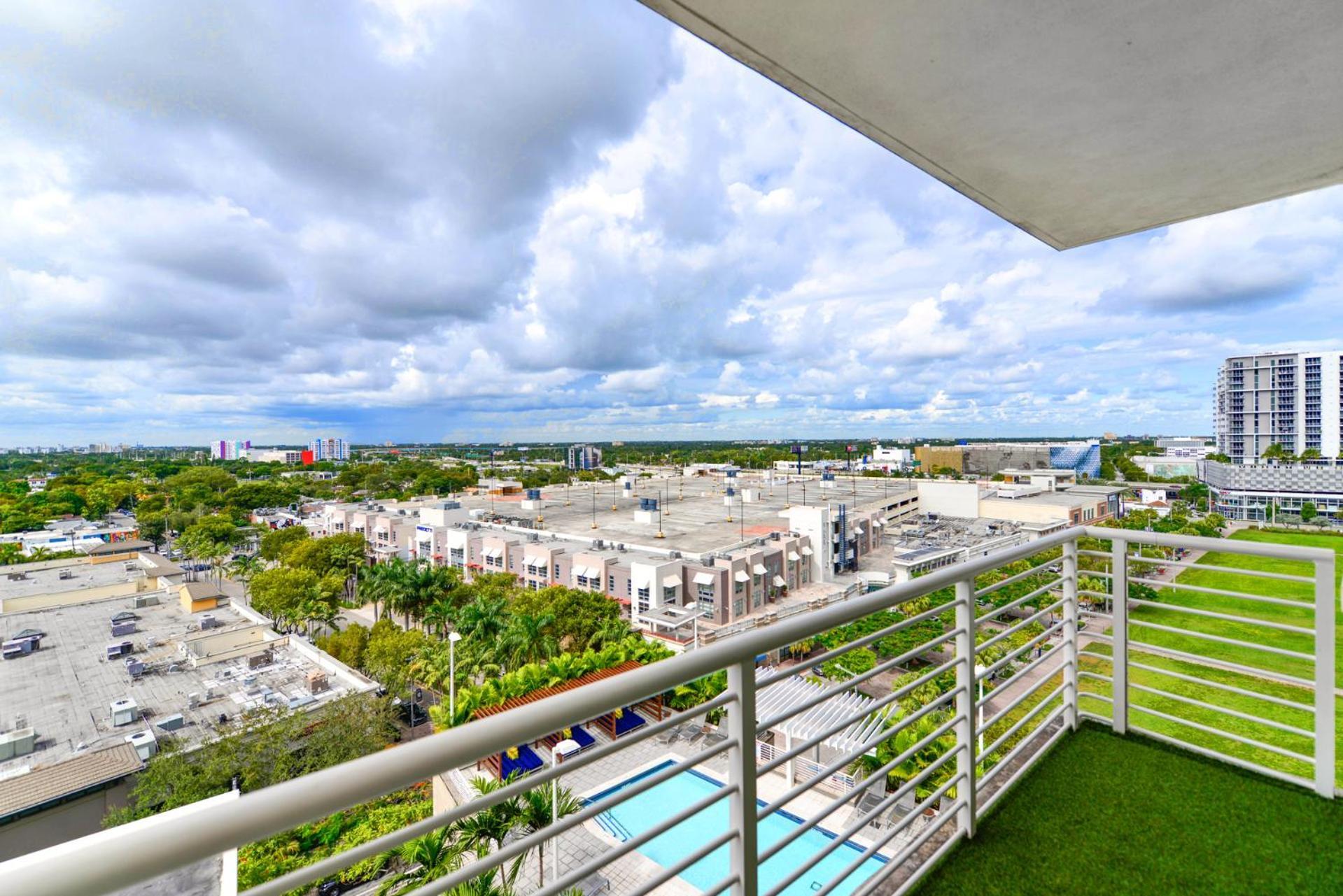Apartment Spacious And Stylish At Midtown W Amenities! Miami