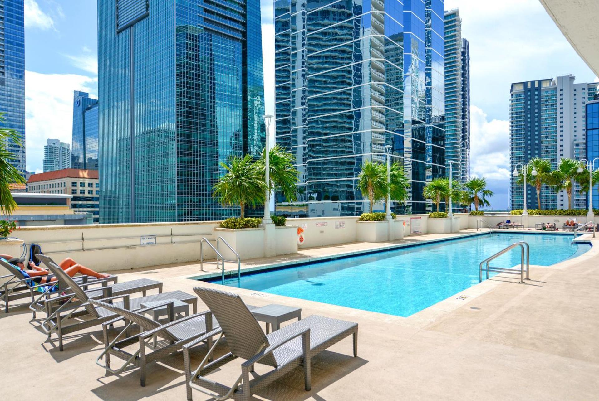 Apartment Beautiful That Will Make Feel Like At Miami
