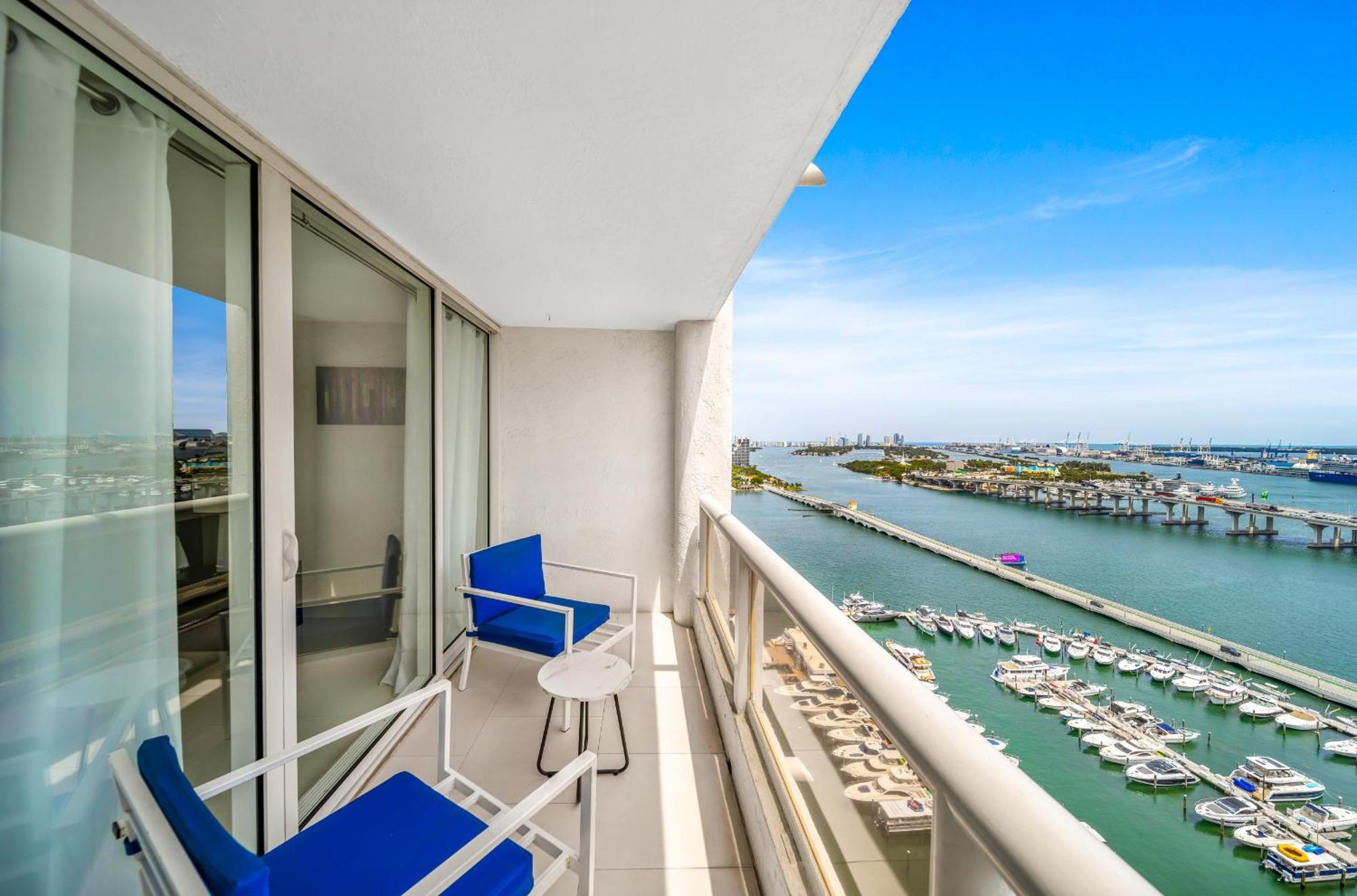 Ocean Utopia Apartment
