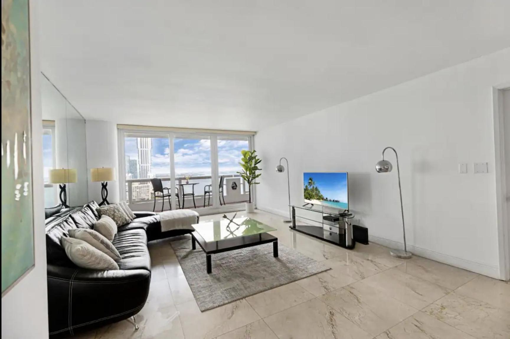 The Grand Wonder Apartment Miami