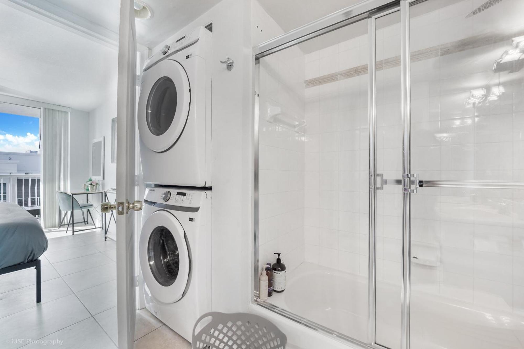 Apartamento Stylish 2br With Skyline Views, Free Parking, Sleeps 8 *
