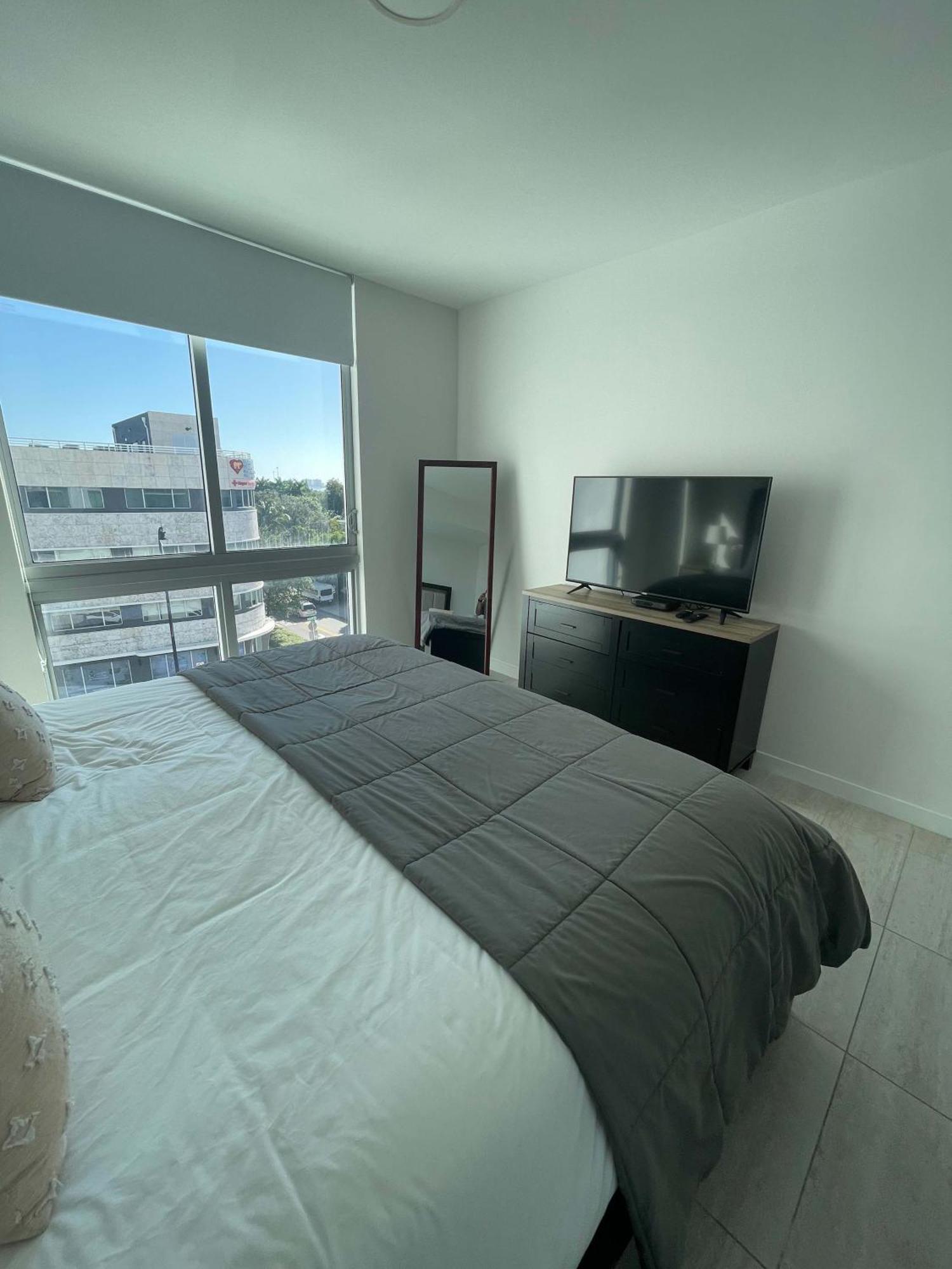 Holiday home Design District Amazing Views Bayview's At Quadro By Rent4us *