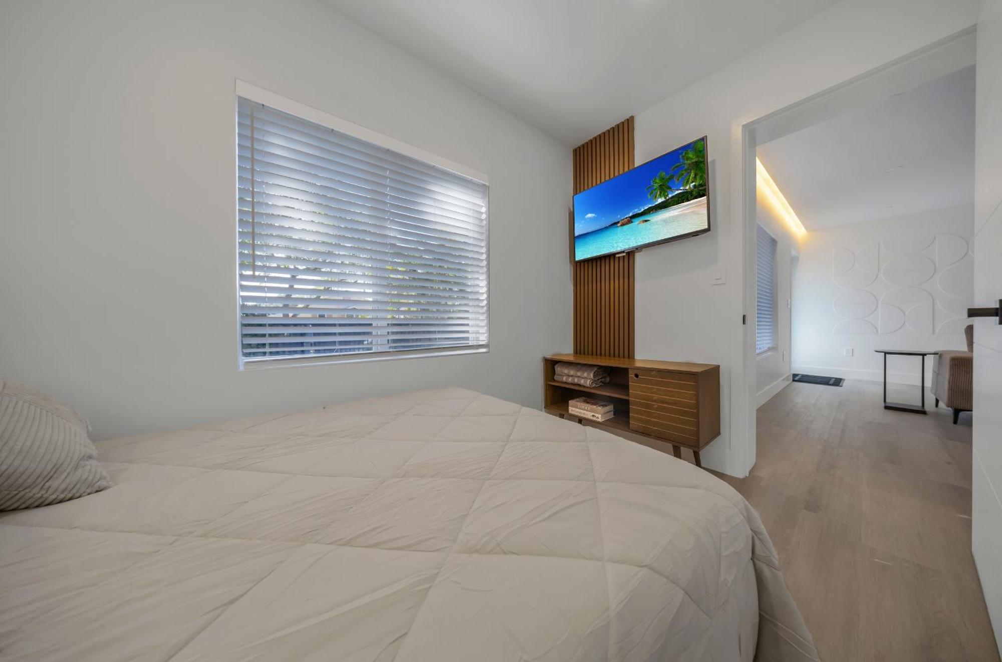 New Design Dist Gem Pool,hottub,minigolf,nespresso Villa Miami