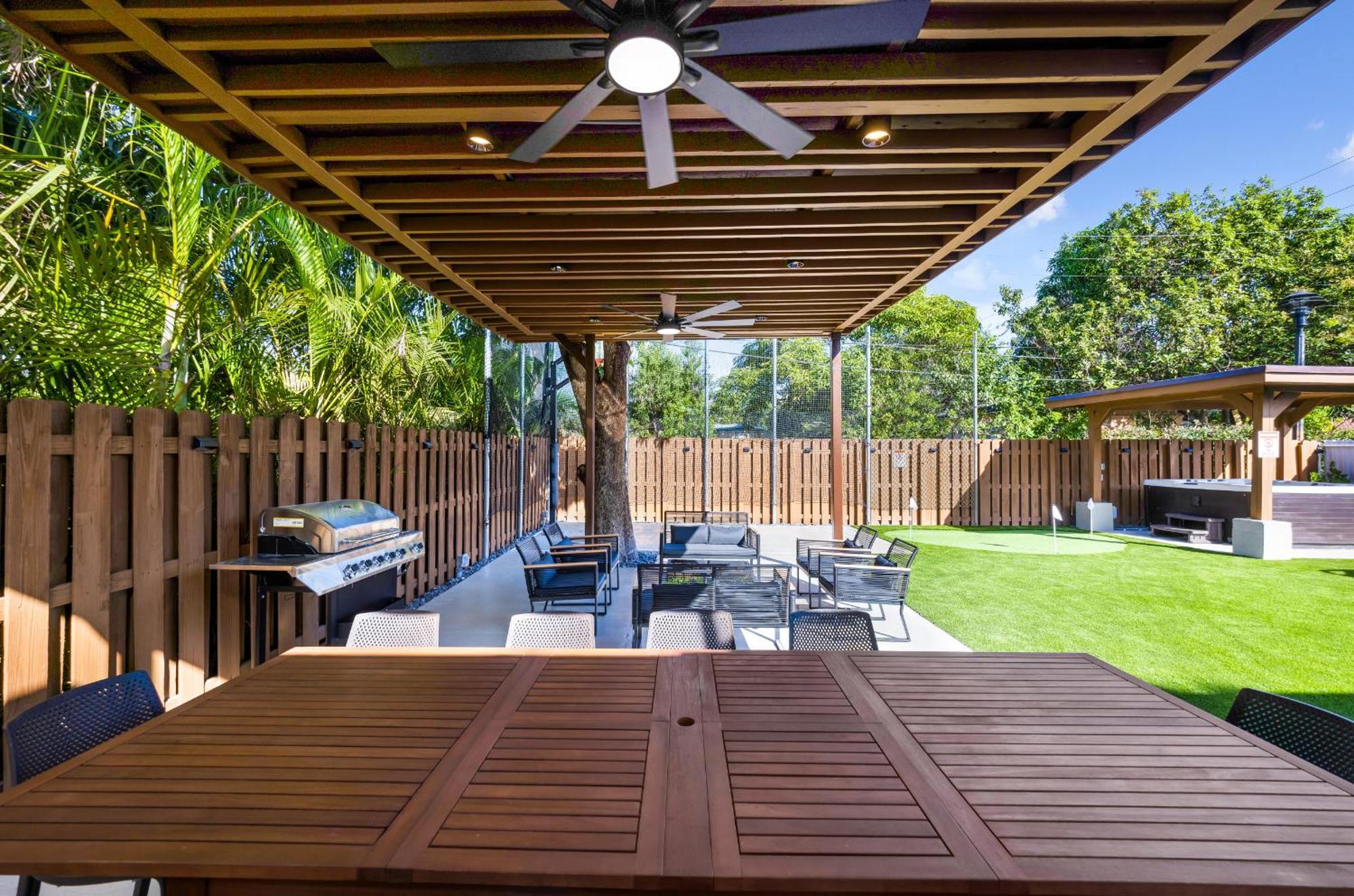New Design Dist Gem Pool,hottub,minigolf,nespresso Villa *