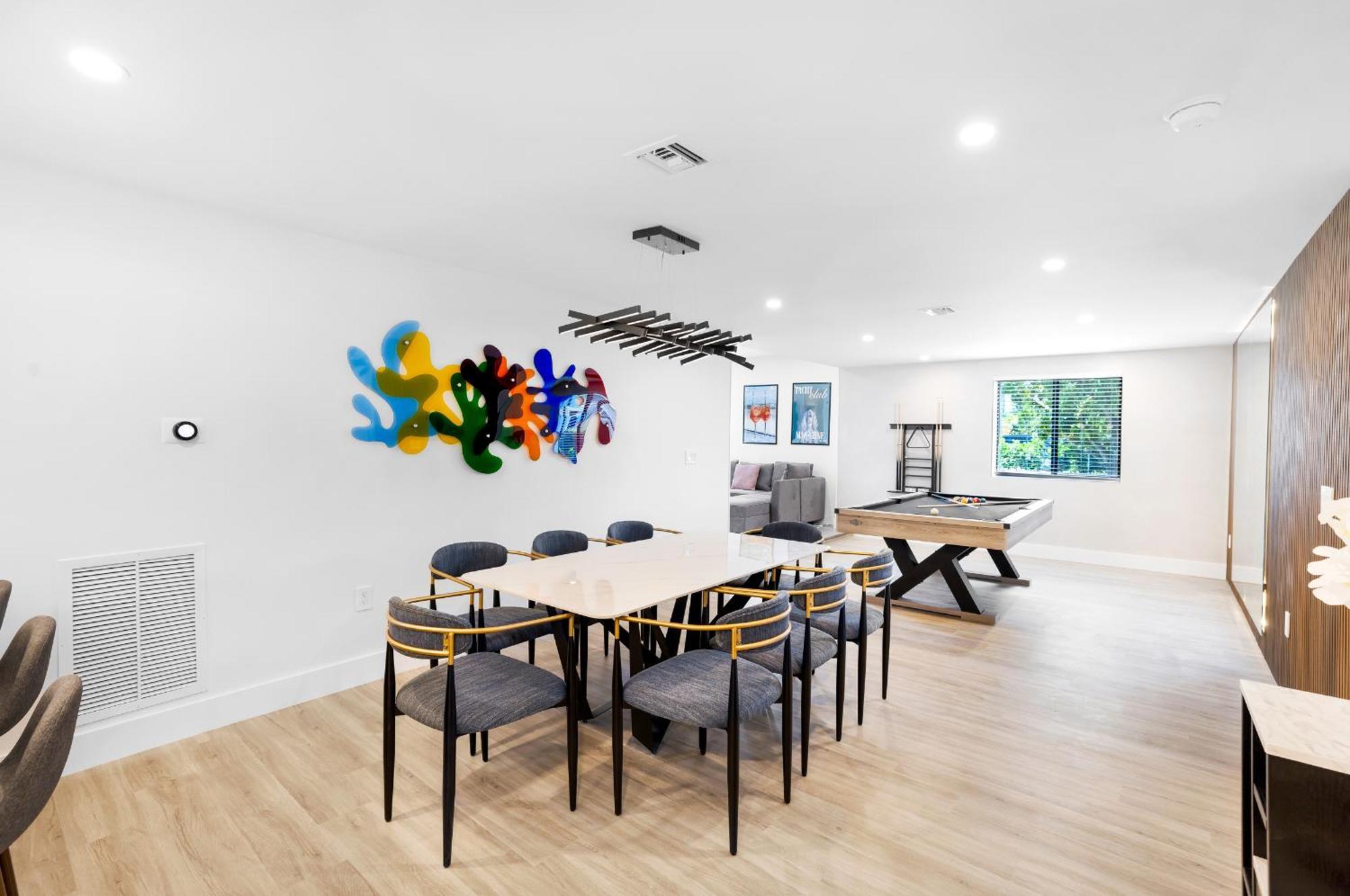 Villa Design Dist Pool,hottub,billard Y Nespresso *