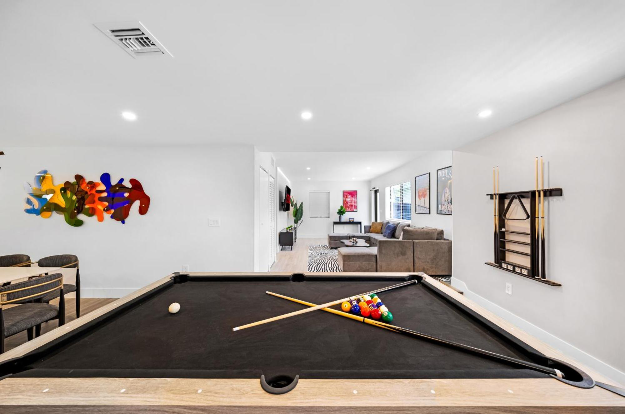 Villa Design Dist Pool,hottub,billard Y Nespresso *