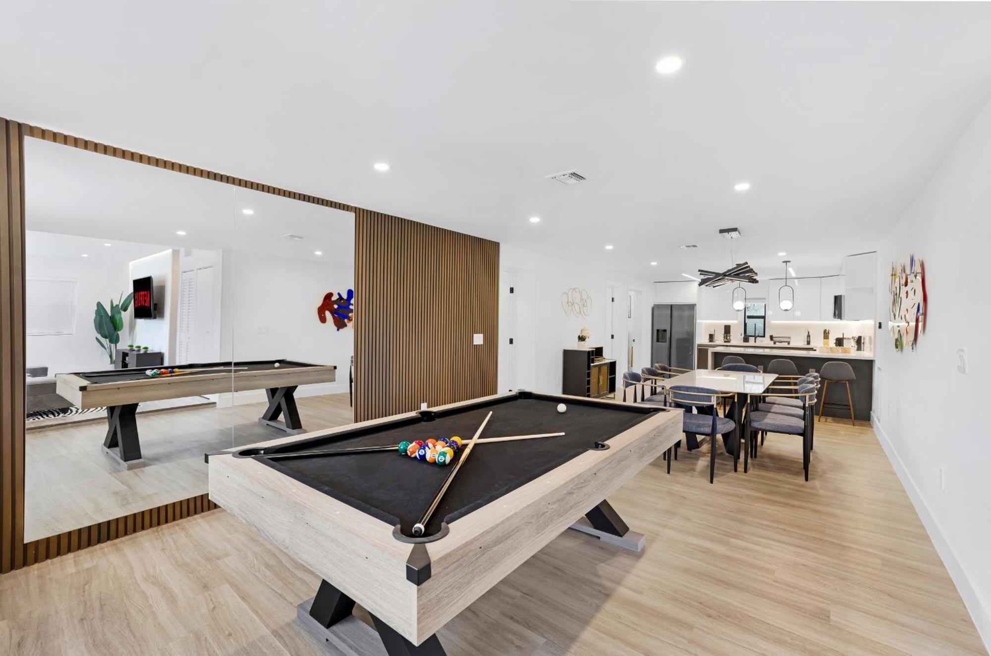 Design Dist Pool,hottub,billard Y Nespresso * Miami