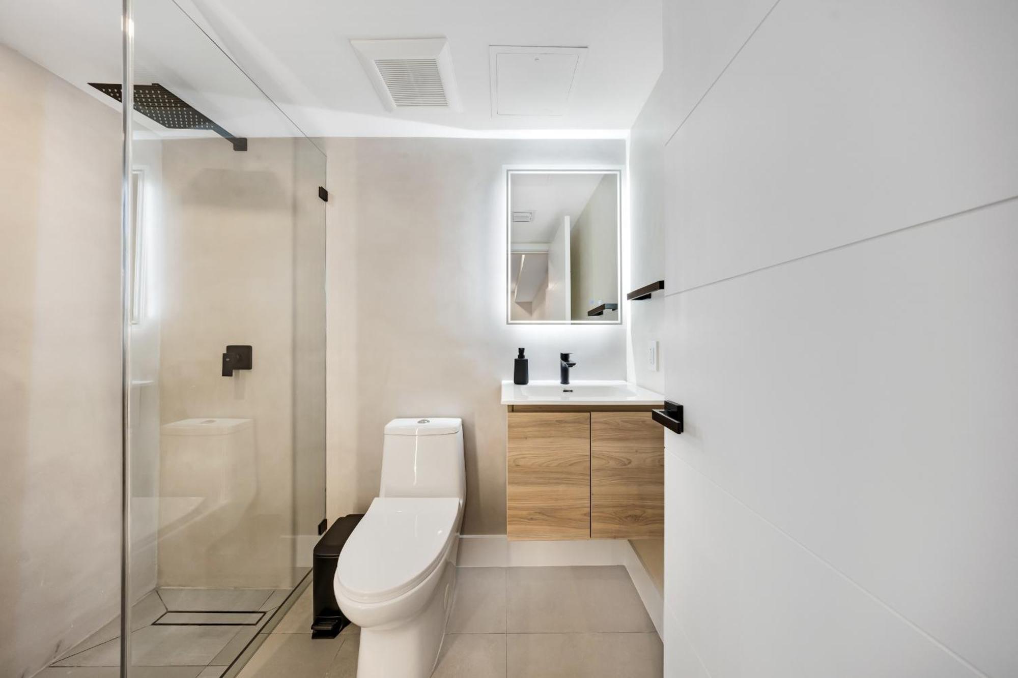 Design Dist Pool,hottub,billard Y Nespresso * Miami