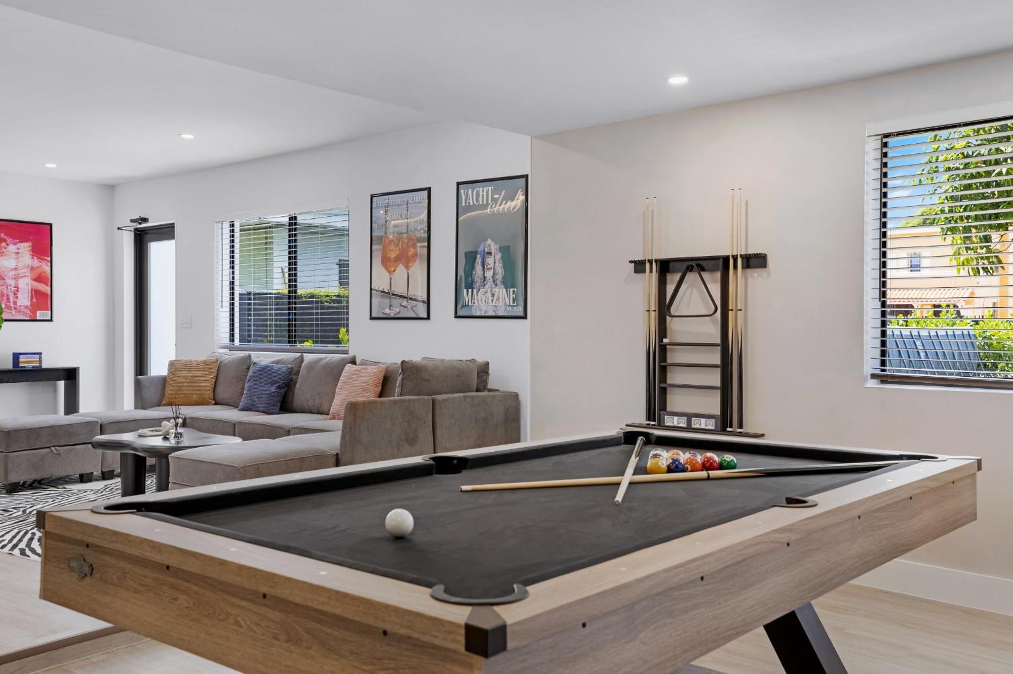 Design Dist Pool,hottub,billard Y Nespresso Miami