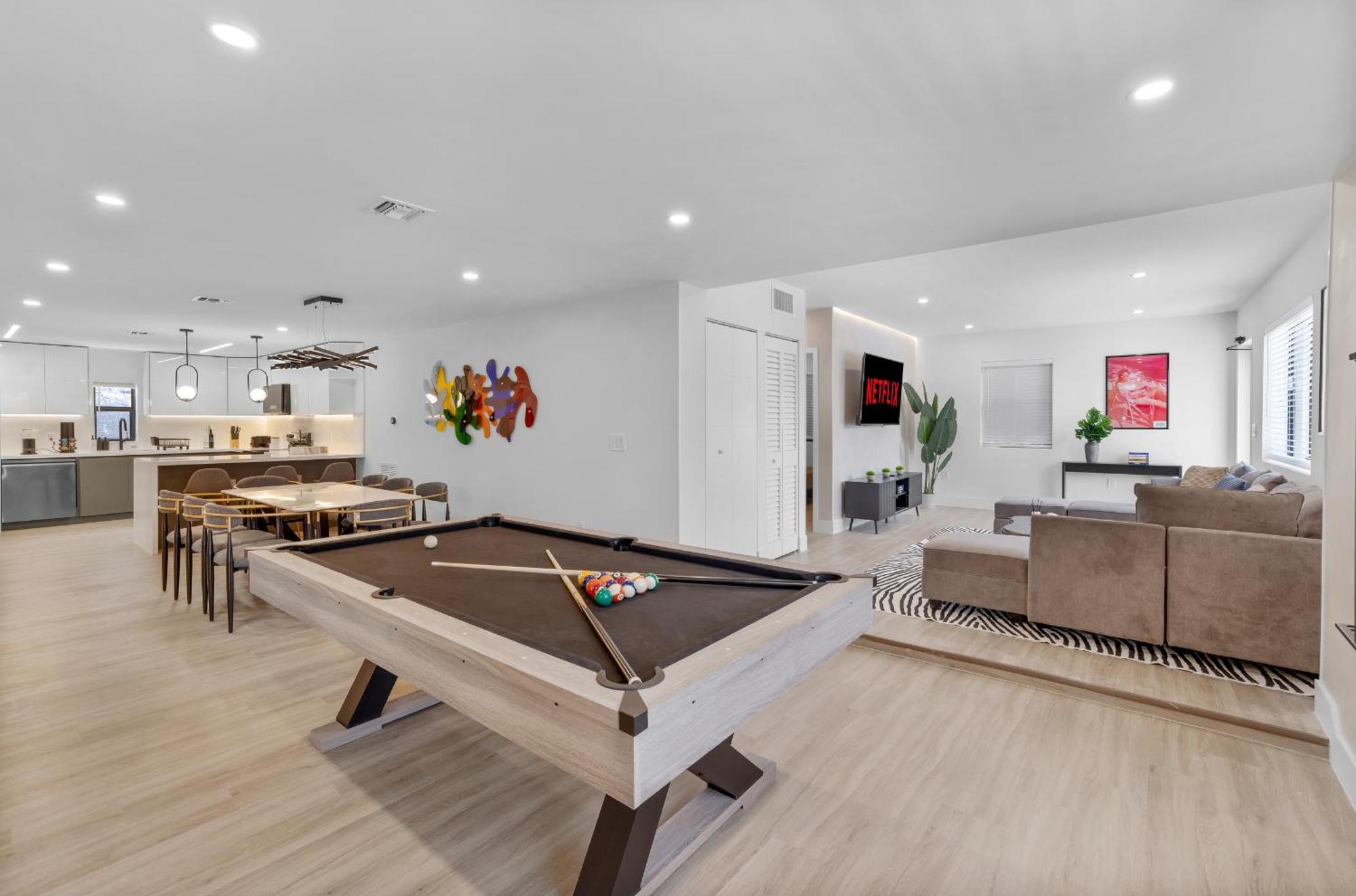 Design Dist Pool,hottub,billard Y Nespresso