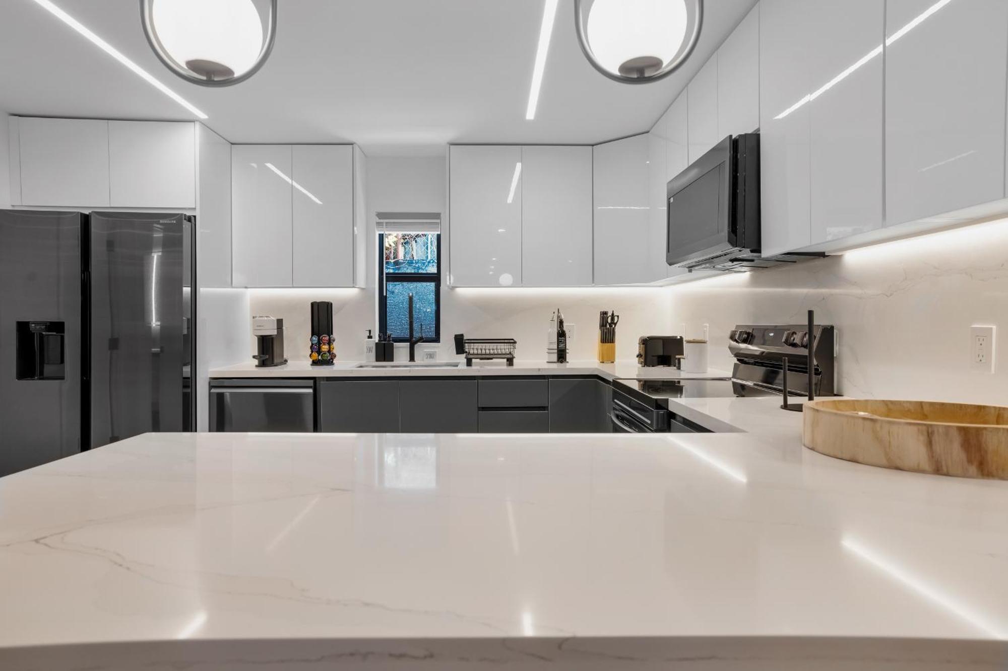 Villa Design Dist Pool,hottub,billard Y Nespresso