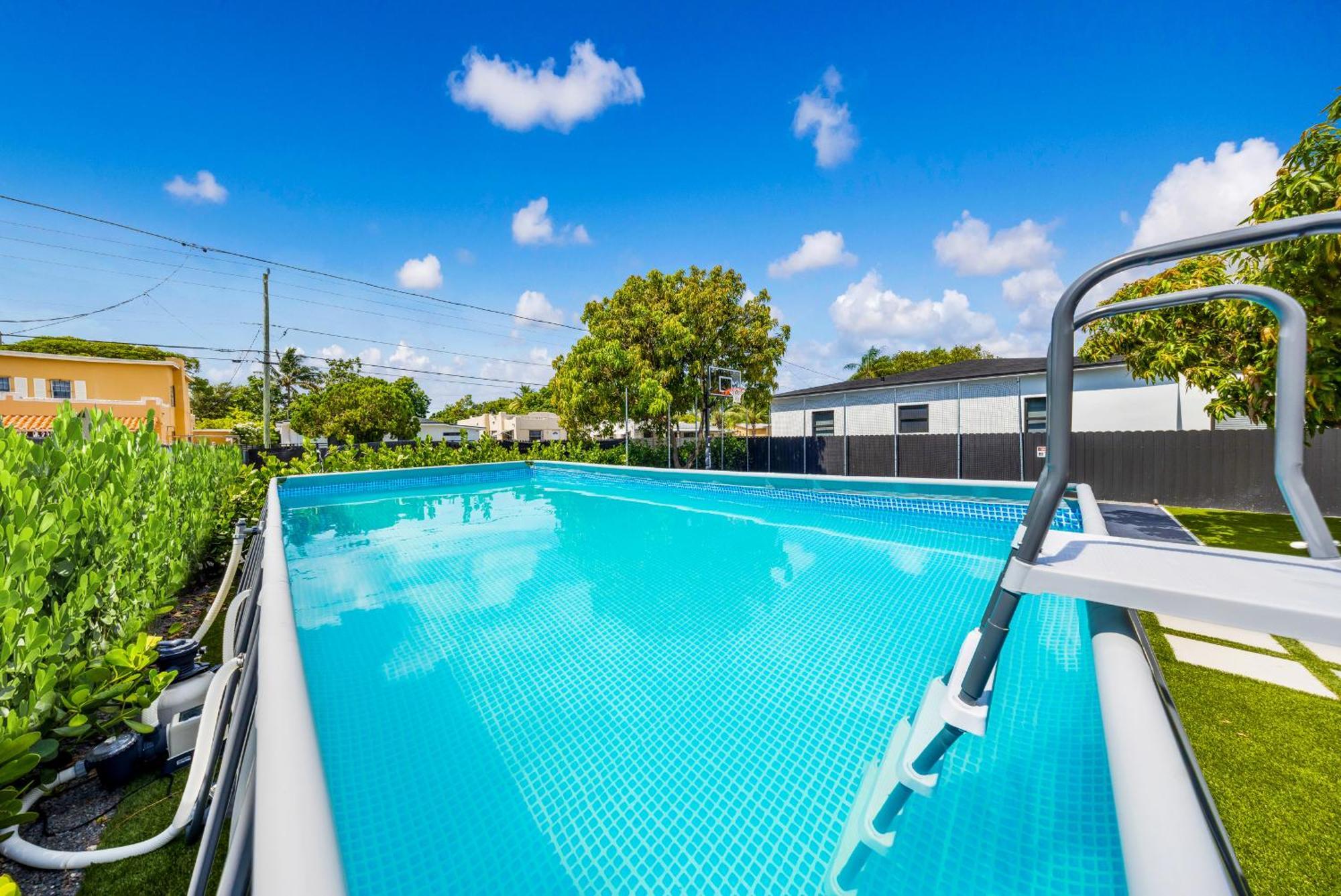 Villa Design Dist Pool,hottub,billard Y Nespresso *