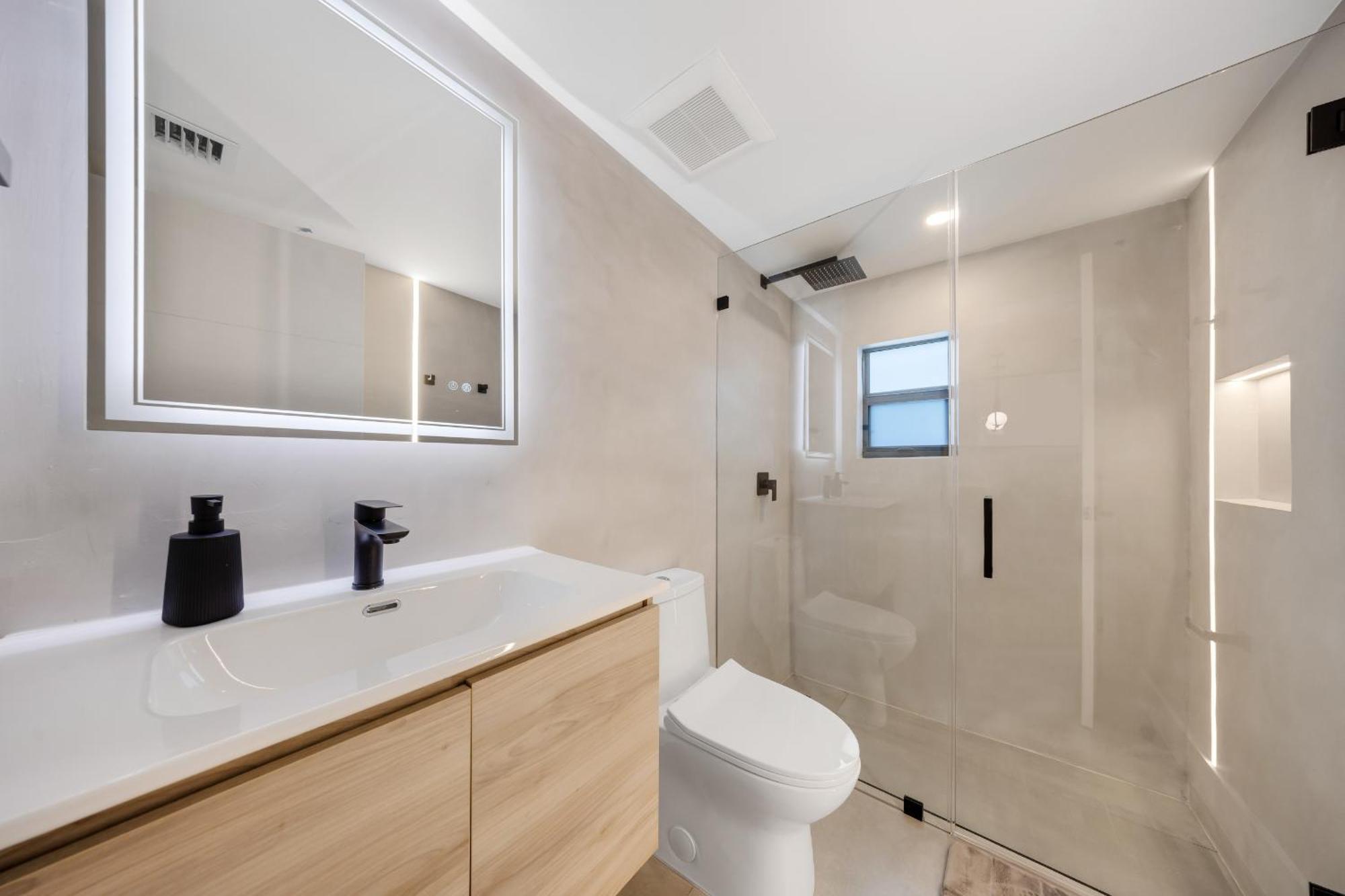 Design Dist Pool,hottub,billard Y Nespresso * Miami