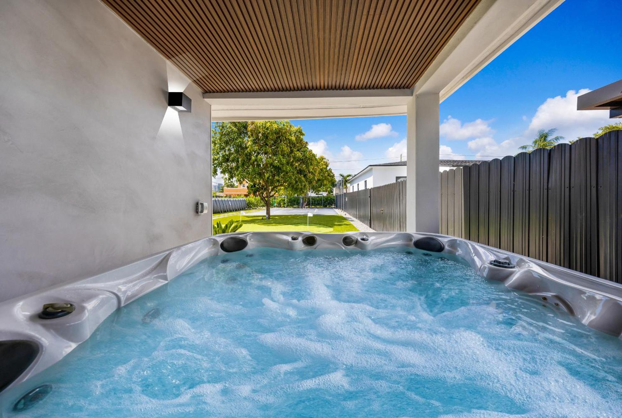 Design Dist Pool,hottub,billard Y Nespresso Villa Miami