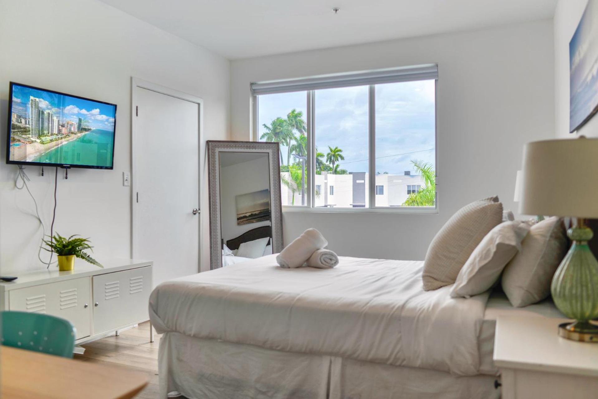 Beautiful Entire Duplex To Family Vacation! * Miami