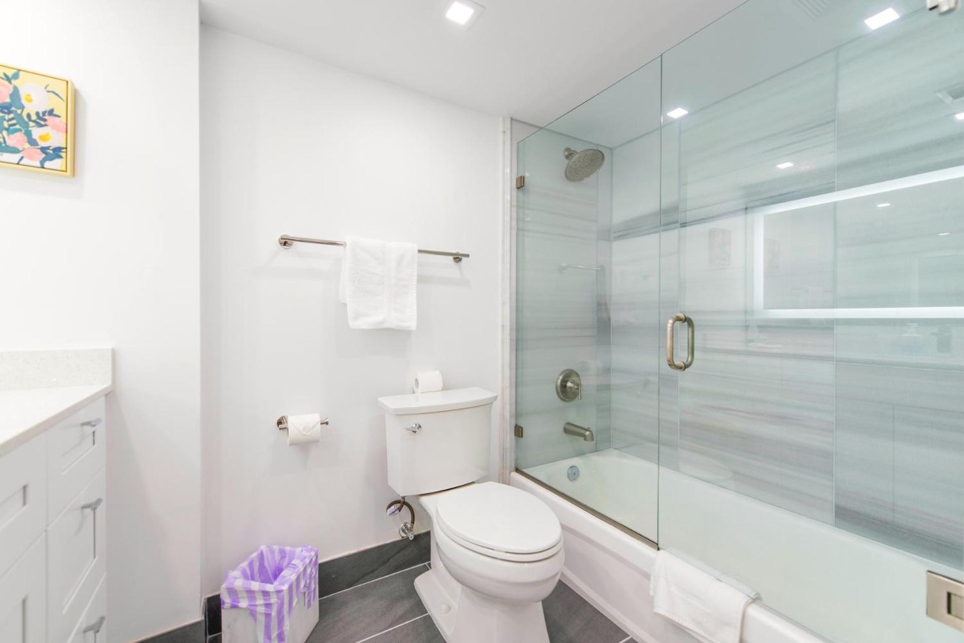 Open The Window And Enjoy The Sea Breeze At Exclusive Condo! * Miami