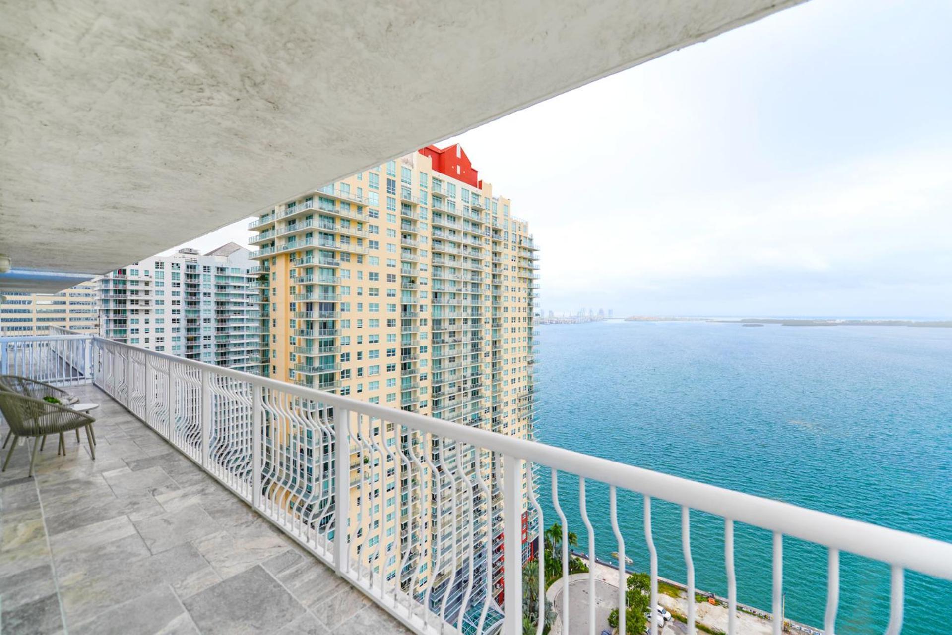 Apartment Open The Window And Enjoy The Sea Breeze At Exclusive Condo!