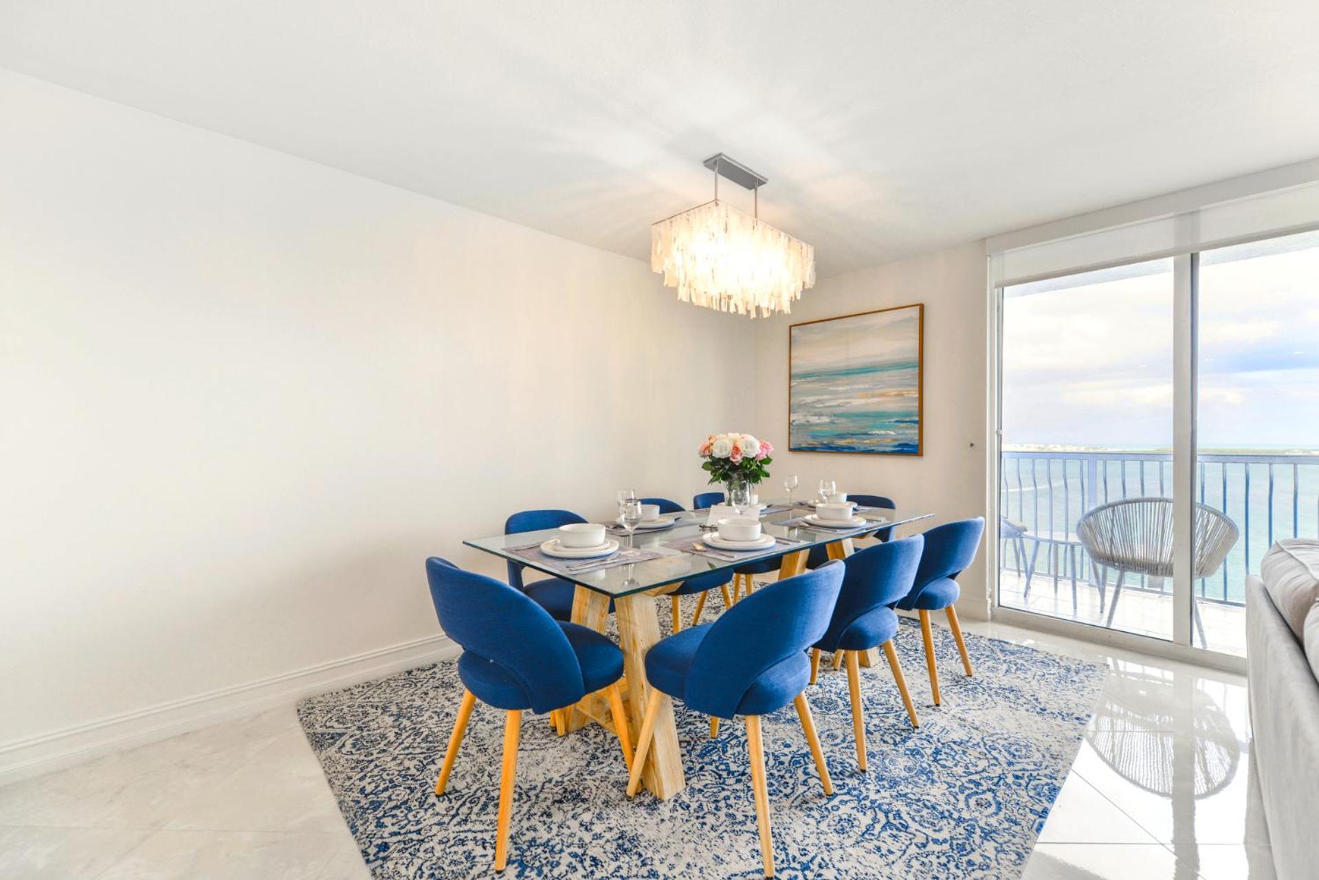 Open The Window And Enjoy The Sea Breeze At Exclusive Condo! * Miami