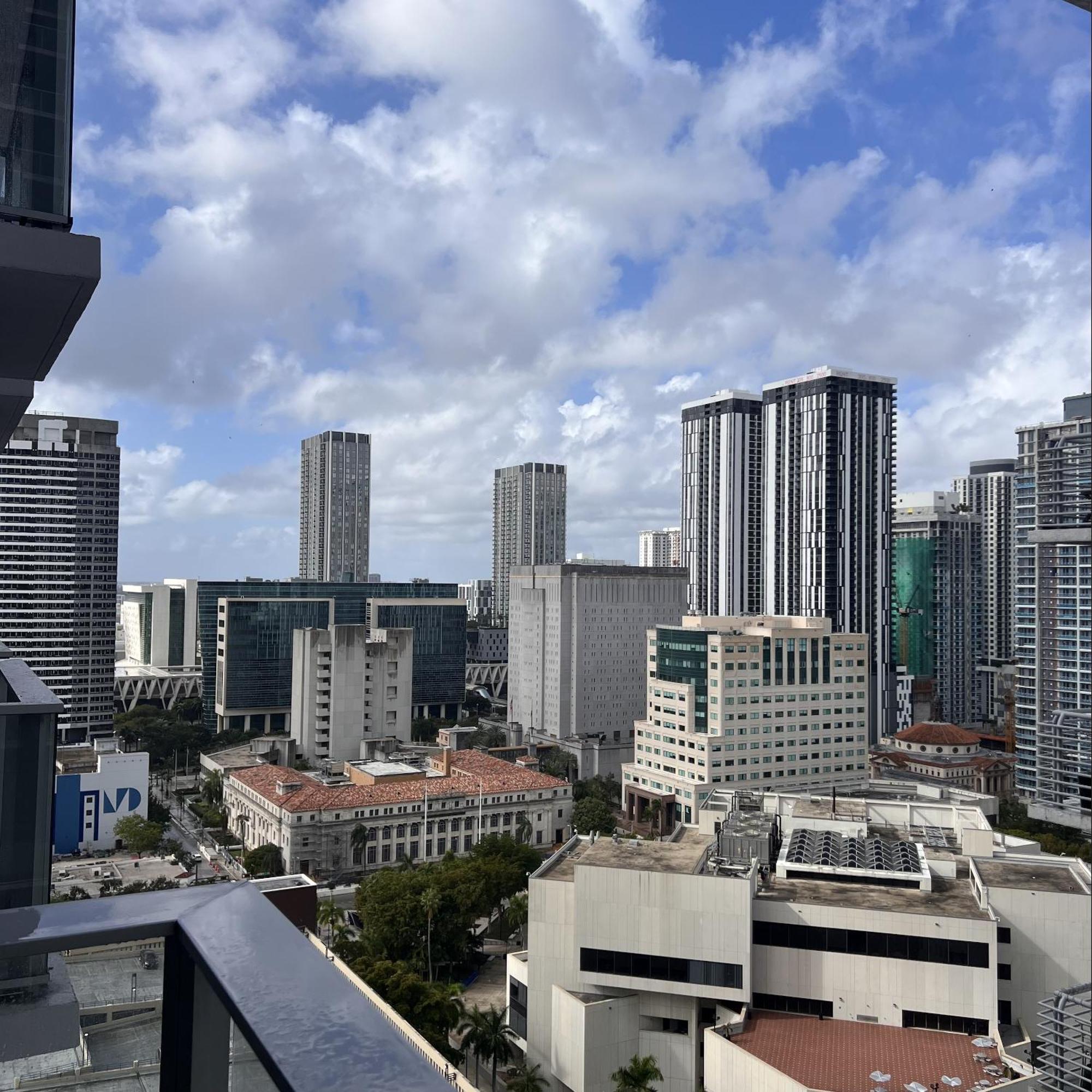 Hotel Downtown 4*