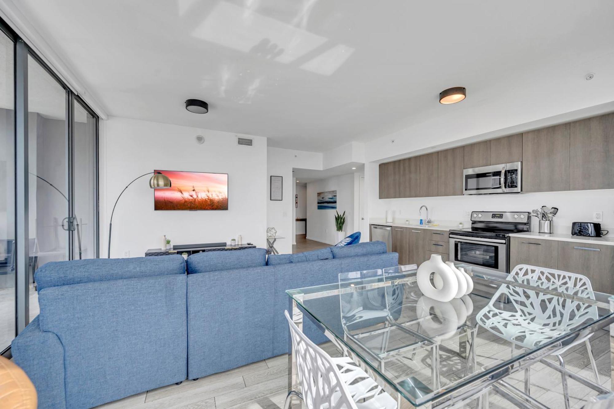Great 3 Beds 3 Baths Downtown Apartment Miami