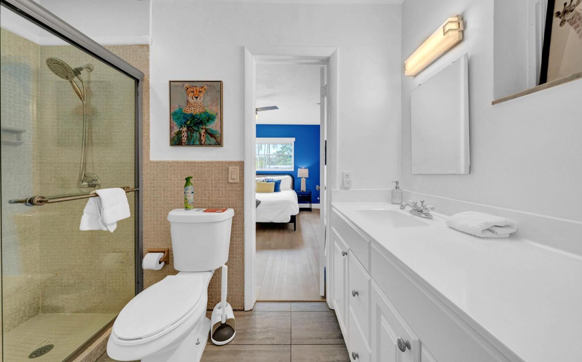 Holiday home Lakefront Retreat Perfect For Family Fun *