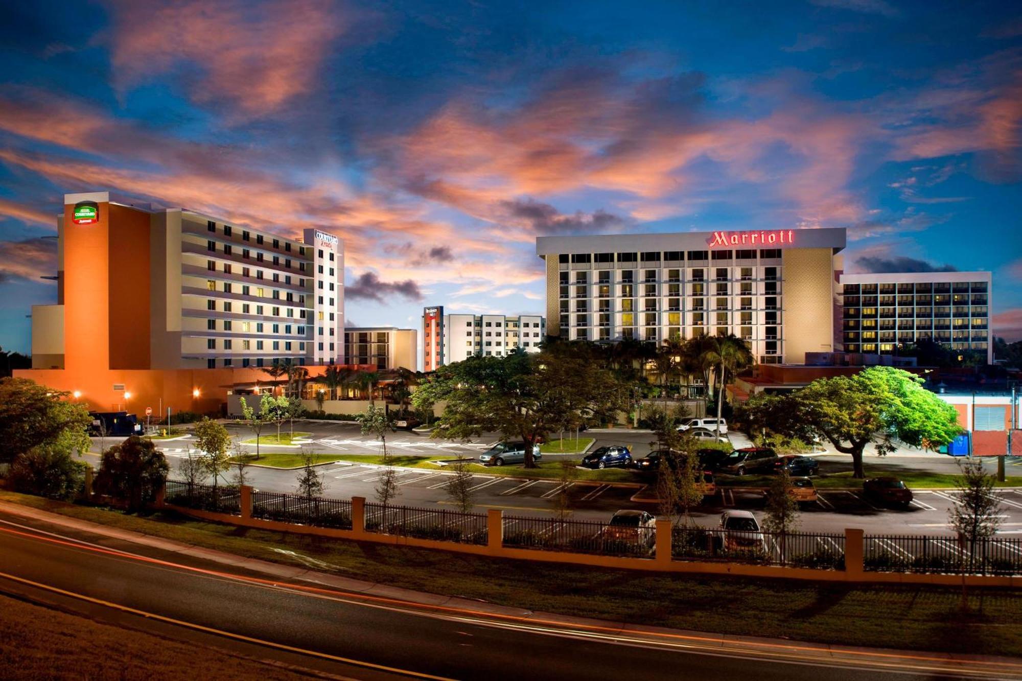 Courtyard By Marriott Airport Hotel Miami
