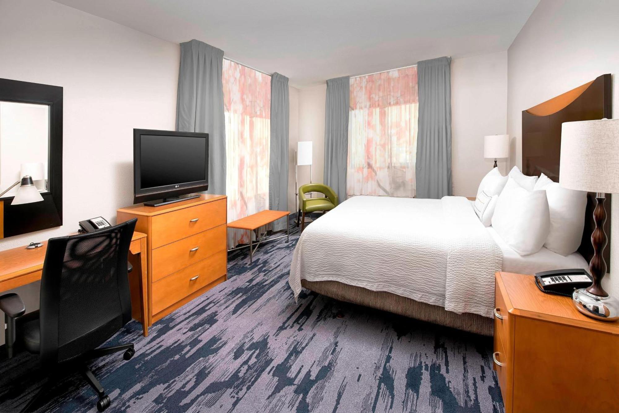 Hotel Fairfield & By Marriott Airport South