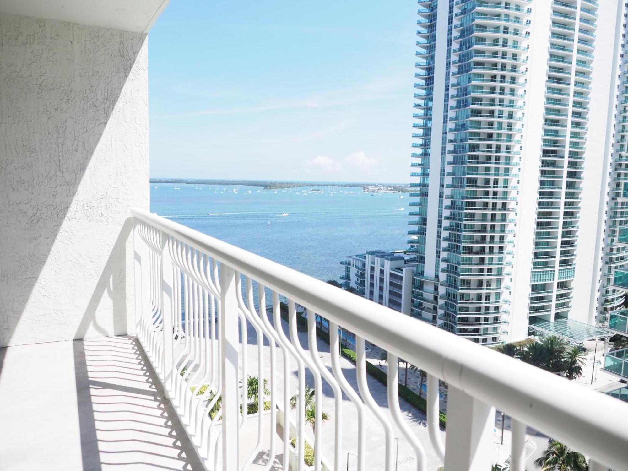 Luxury Brickell Stay-bay View Miami