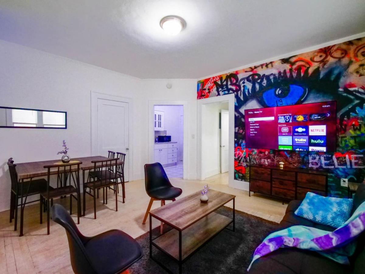 Stylish Retreat-edgewater Apartment