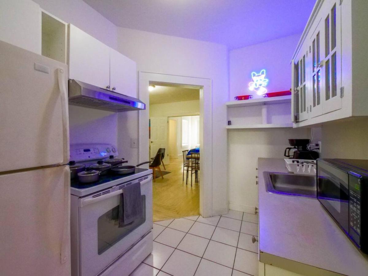 Stylish Retreat-edgewater *
