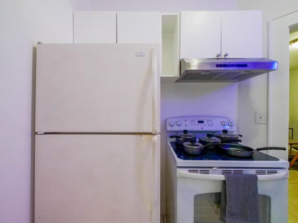 Stylish Retreat-edgewater Apartment Miami