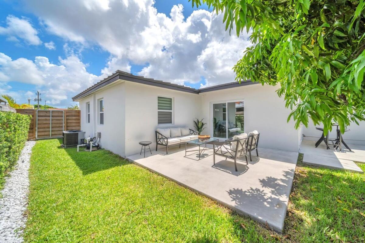 Holiday home 5 Bedroom Location & Charm *
