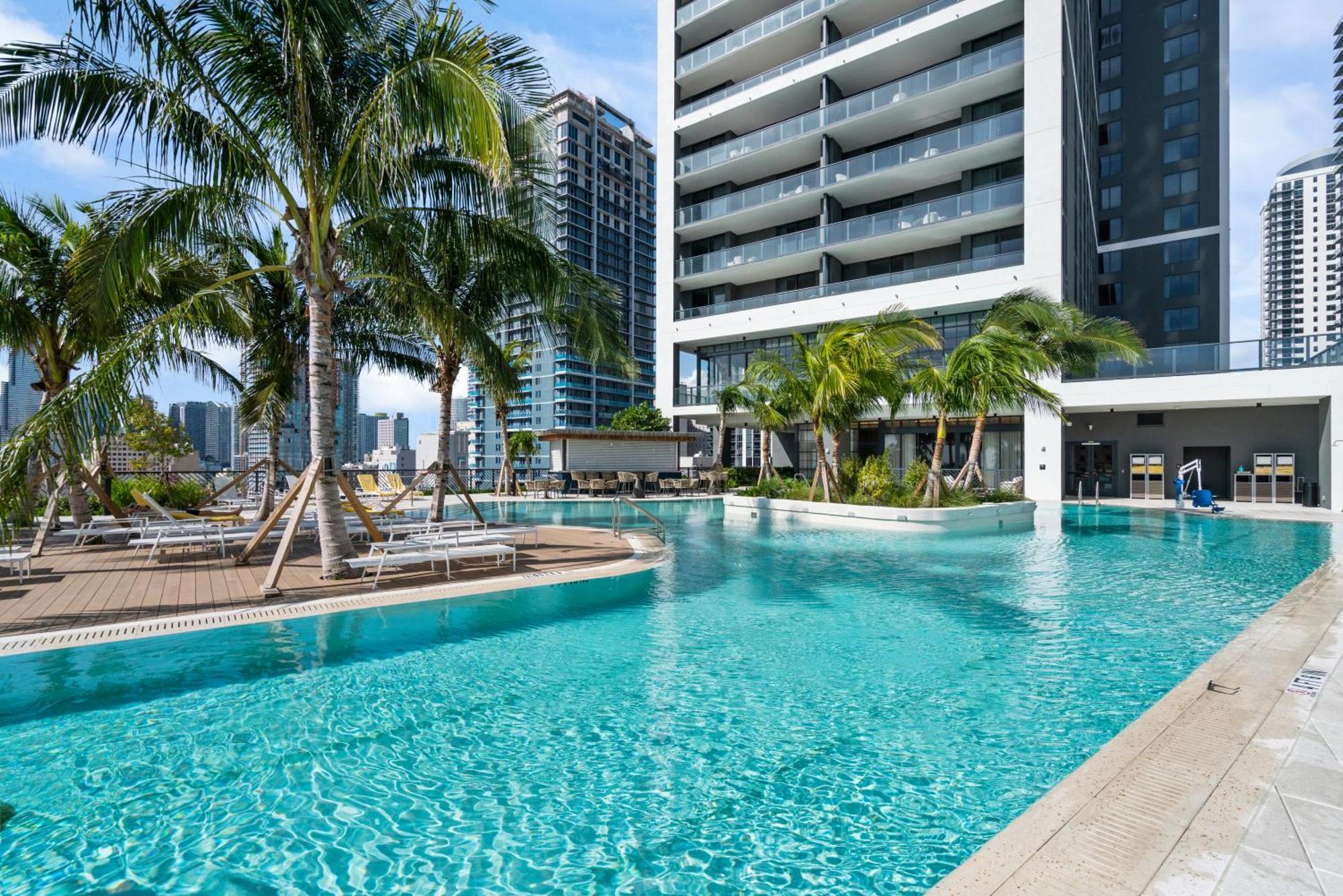 At Downtown Residences - Great View 30th Floor Miami