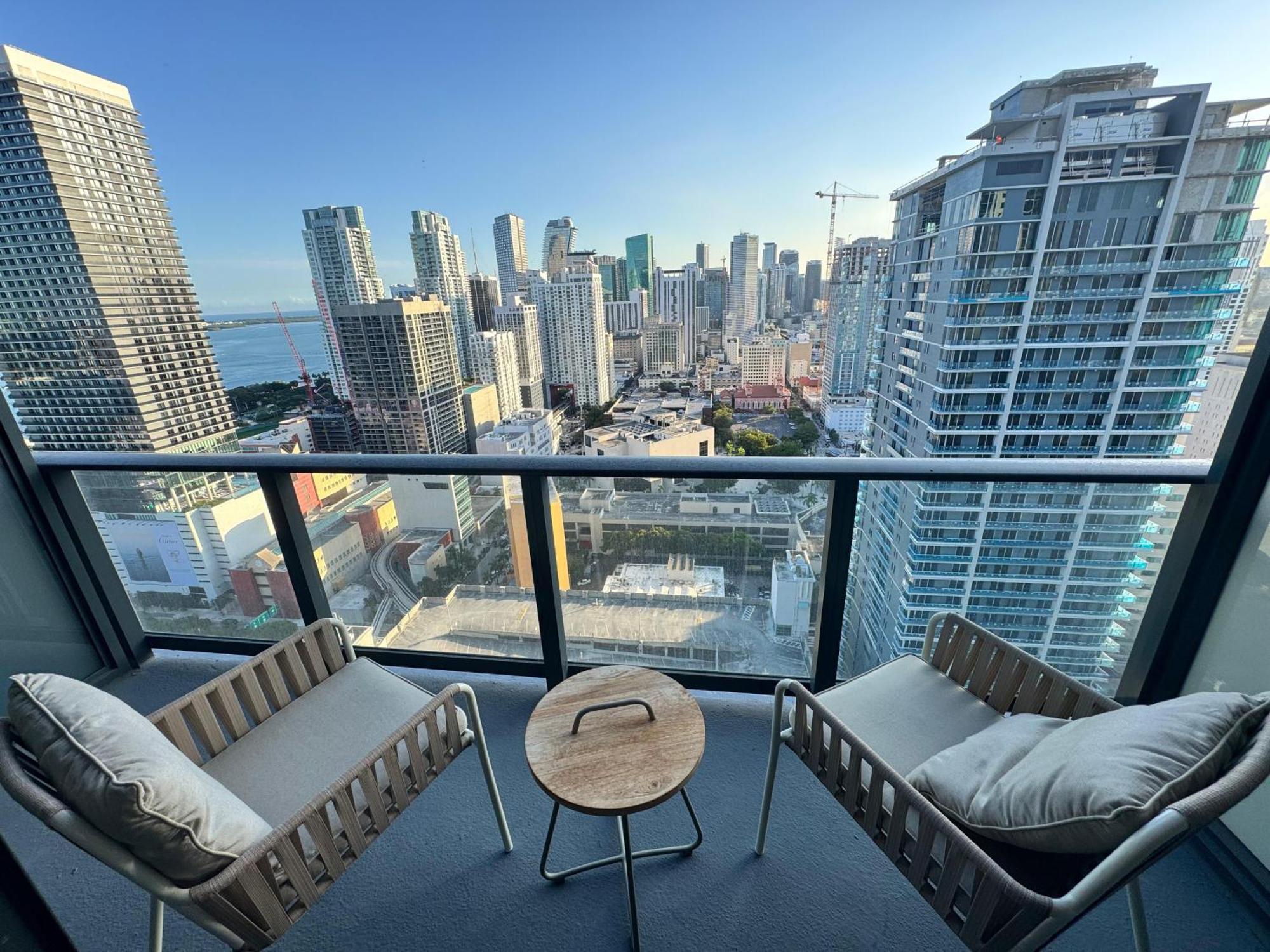At Downtown Residences - Great View 30th Floor * Miami