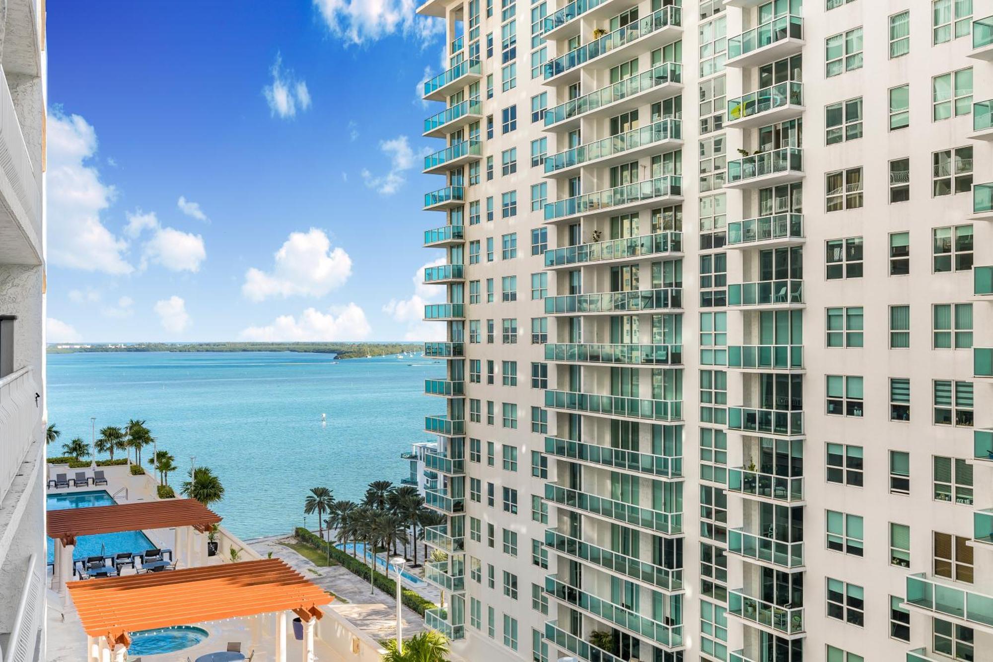 Apartment Stylish Brickell With Stunning Views & Premier Amenities