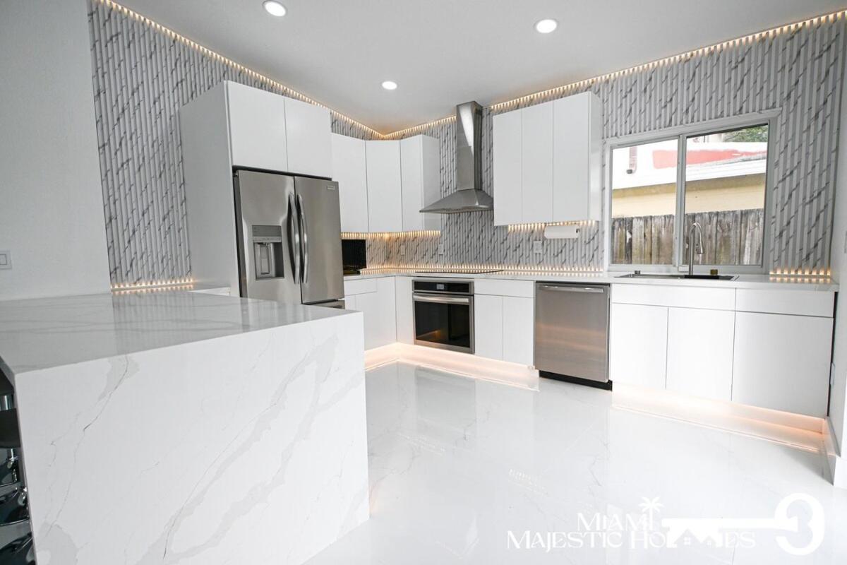 Golden Horizon Villa, Pool, Perfect Game Room, Bbq *