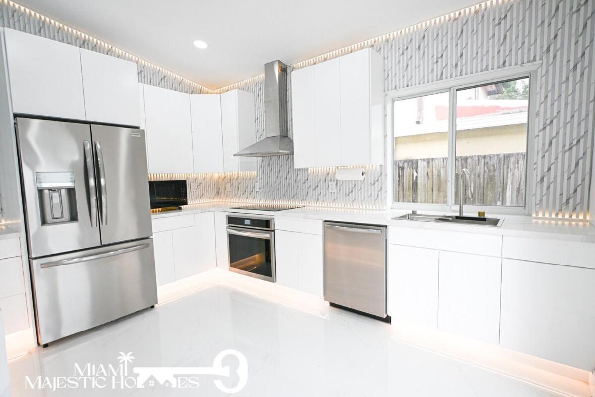 Golden Horizon Villa, Pool, Perfect Game Room, Bbq *